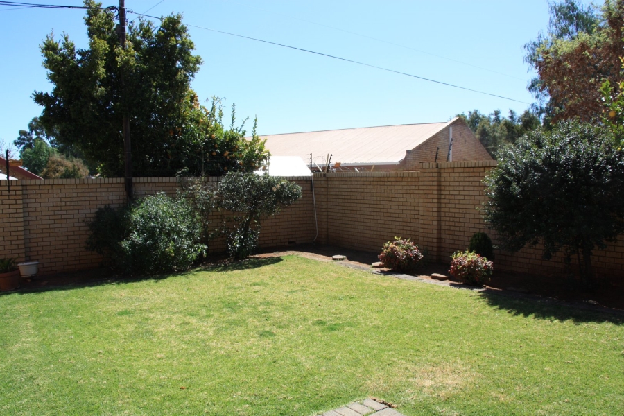 3 Bedroom Property for Sale in Langenhovenpark Free State